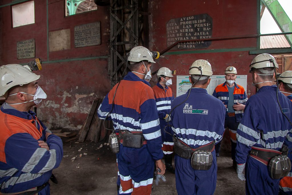Visita Turística al Pozo Sotón. Minero por un día. S.M.R.A. Asturias 2021