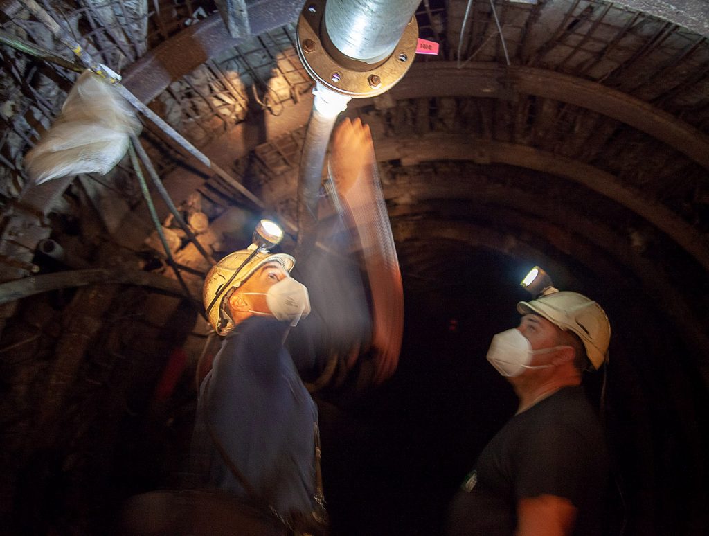Visita Turística al Pozo Sotón. Minero por un día. S.M.R.A. Asturias 2021