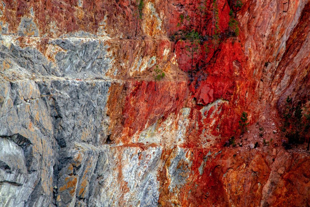 Antigua corta a cielo abierto de la mina Peña del Hierro. Parque Minero de Riotinto. Nerva. Huelva 2022