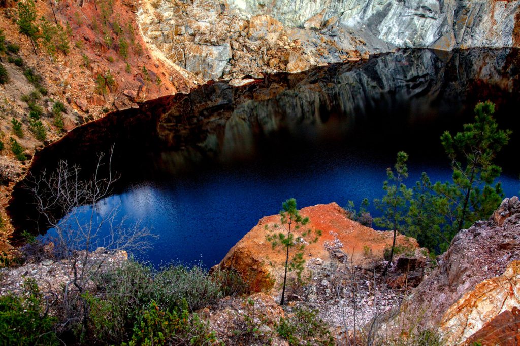 Antigua corta a cielo abierto de la mina Peña del Hierro. Parque Minero de Riotinto. Nerva. Huelva 2022