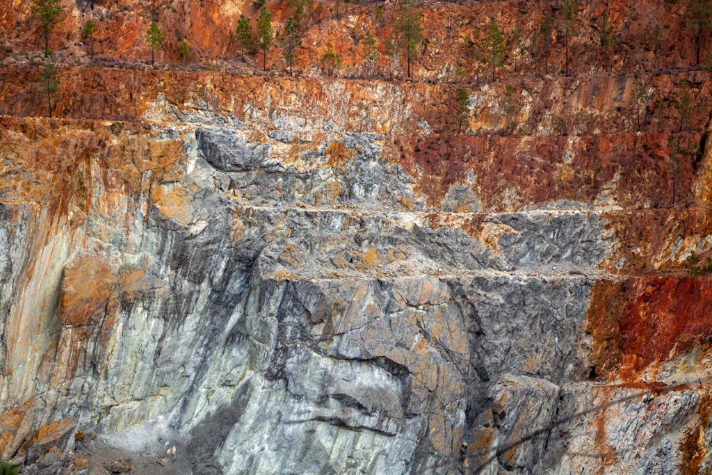 Antigua corta a cielo abierto de la mina Peña del Hierro. Parque Minero de Riotinto. Nerva. Huelva 2022
