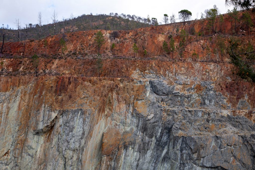 Antigua corta a cielo abierto de la mina Peña del Hierro. Parque Minero de Riotinto. Nerva. Huelva 2022