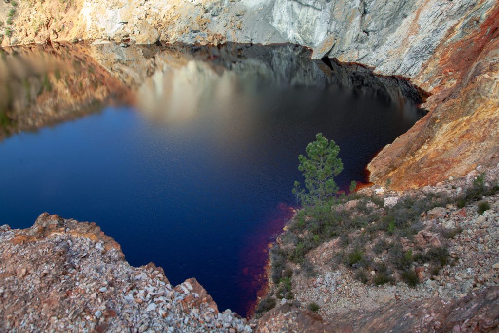 Antigua corta a cielo abierto de la mina Peña del Hierro. Parque Minero de Riotinto. Nerva. Huelva 2022