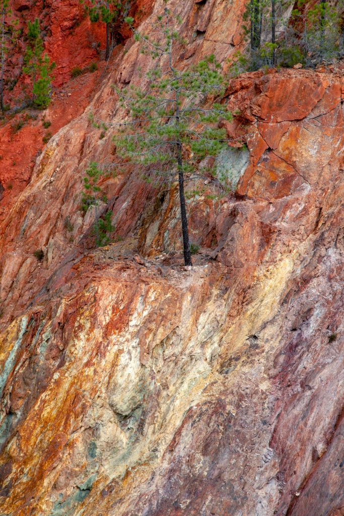 Antigua corta a cielo abierto de la mina Peña del Hierro. Parque Minero de Riotinto. Nerva. Huelva 2022