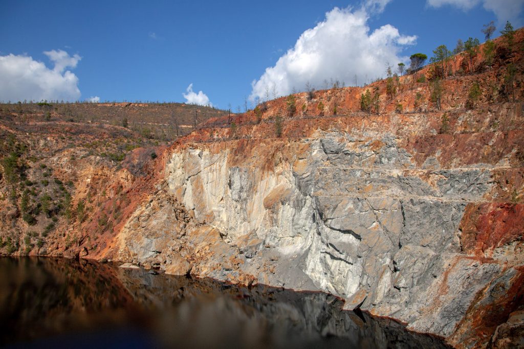 Antigua corta a cielo abierto de la mina Peña del Hierro. Parque Minero de Riotinto. Nerva. Huelva 2022