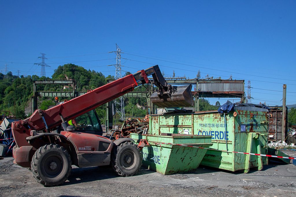 Derribo de la factoría industrial de Felguera Melt. Langreo 2020
