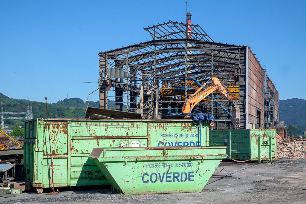 Derribo de la factoría industrial de Felguera Melt. Langreo 2020