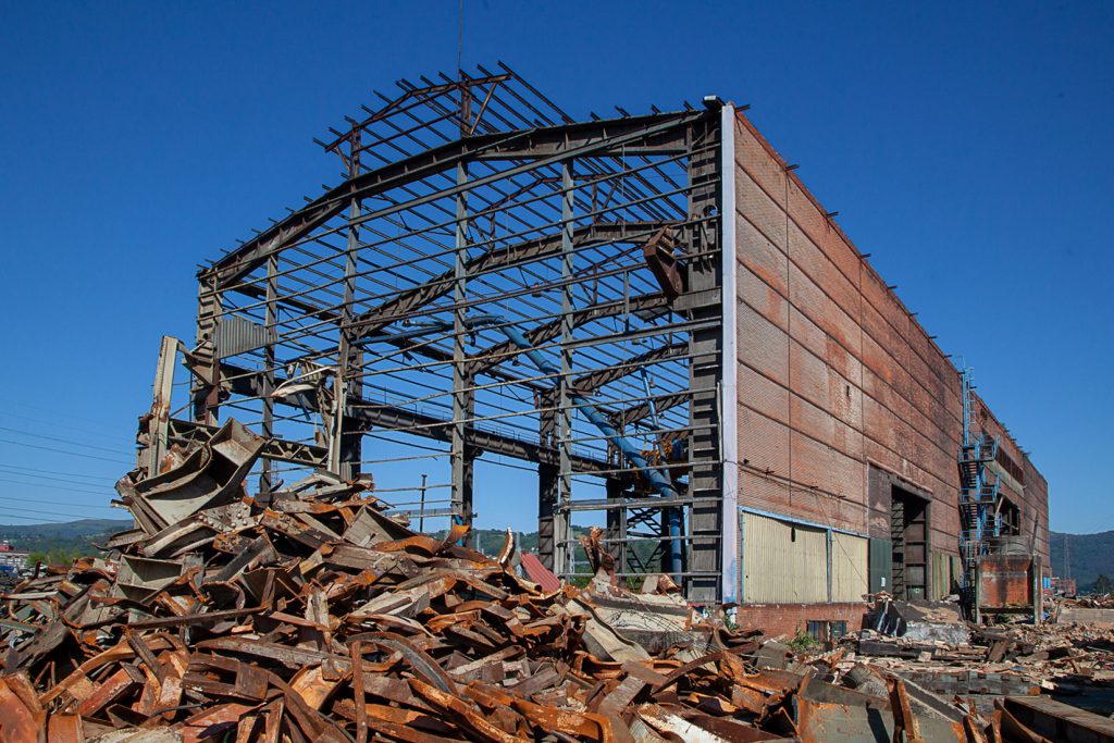 Derribo de la factoría industrial de Felguera Melt. Langreo 2020