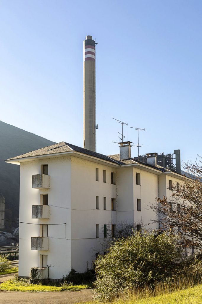 Antiguo poblado de la Central Térmica del Narcea. Soto de la Barca. Tineo. Asturias 2023