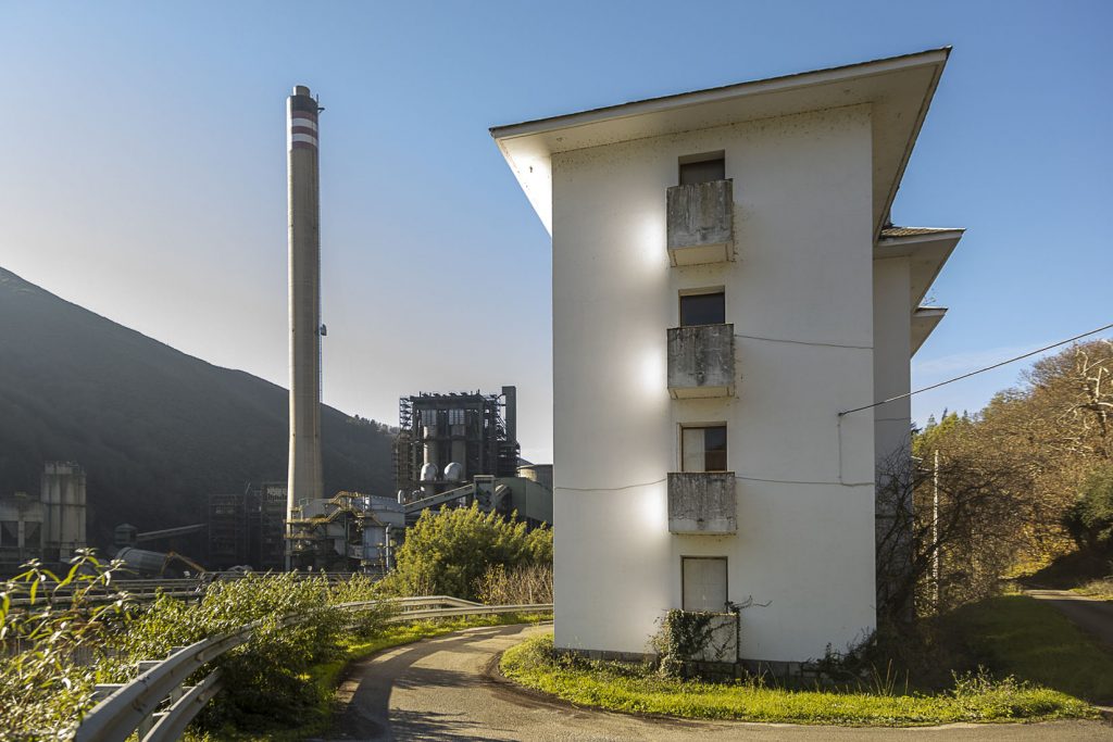 Antiguo poblado de la Central Térmica del Narcea. Soto de la Barca. Tineo. Asturias 2023