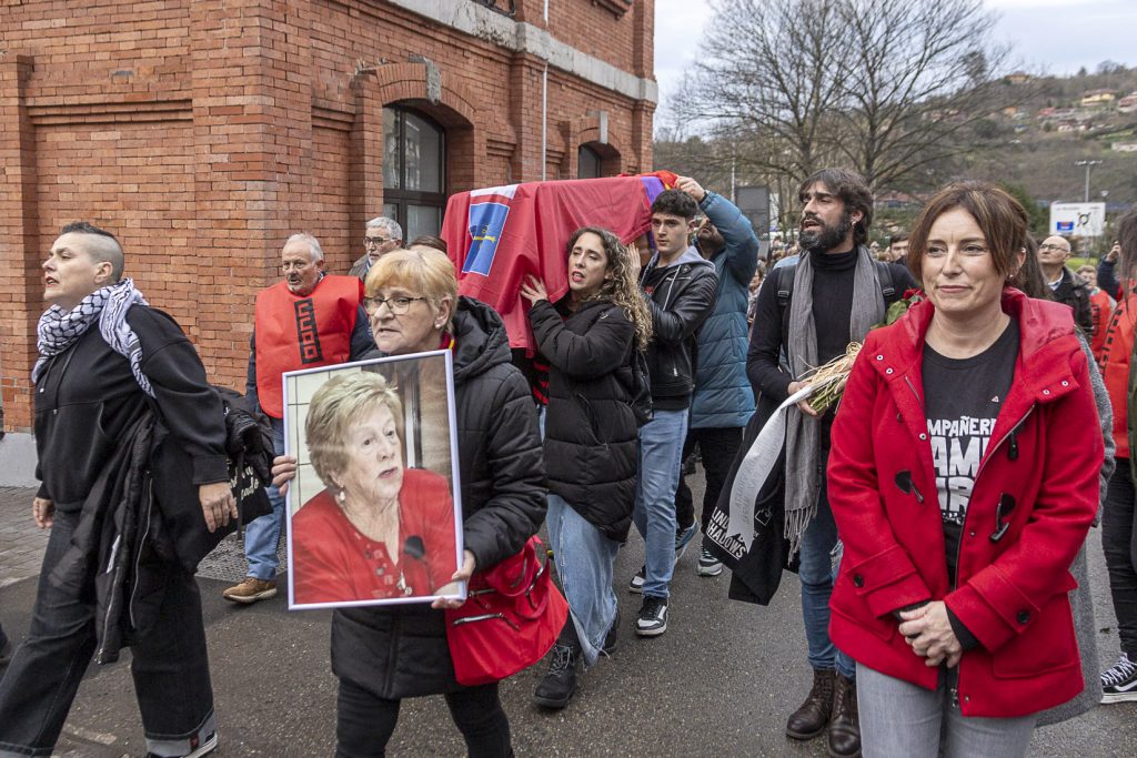 Despedida a Anita Sirgo, emblema de la lucha antifranquista. Langreo. Asturias 2024