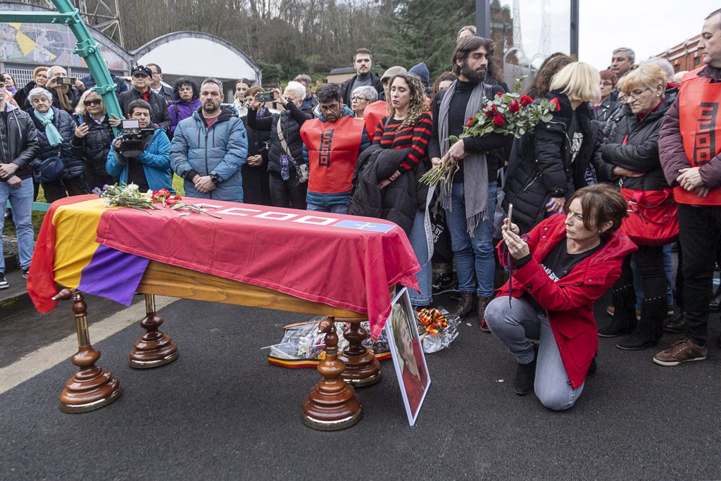 Despedida a Anita Sirgo, emblema de la lucha antifranquista. Langreo. Asturias 2024