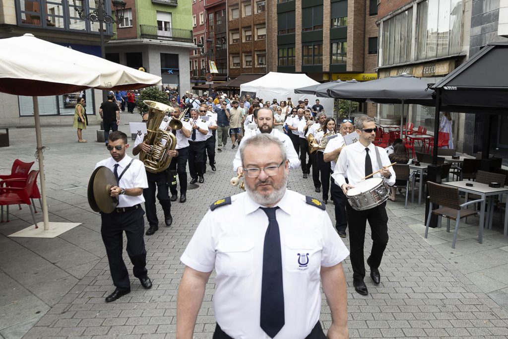 Banda de musica. 76 Concurso Nacional de Entibadores Mineros. Langreo. Asturias 2024