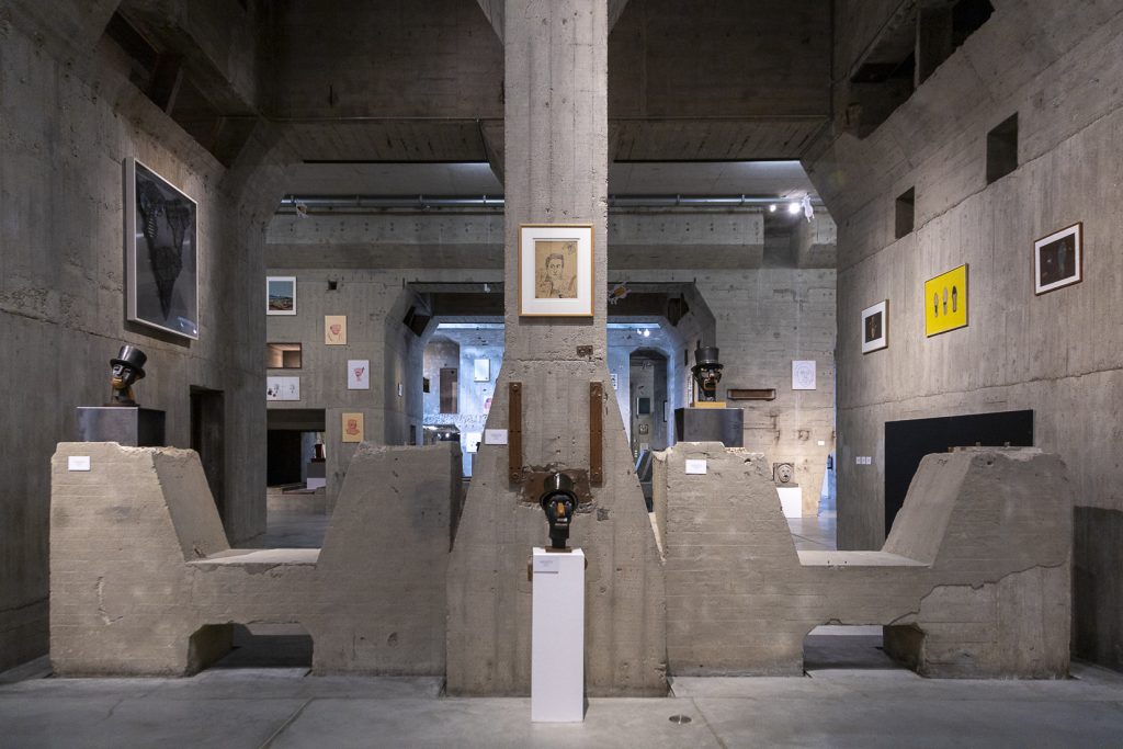 Exposicion Eduardo Arroyo. Robles de Laciana. Viaje de ida y vuelta. La Térmica Cultural. Ponferrada 2024